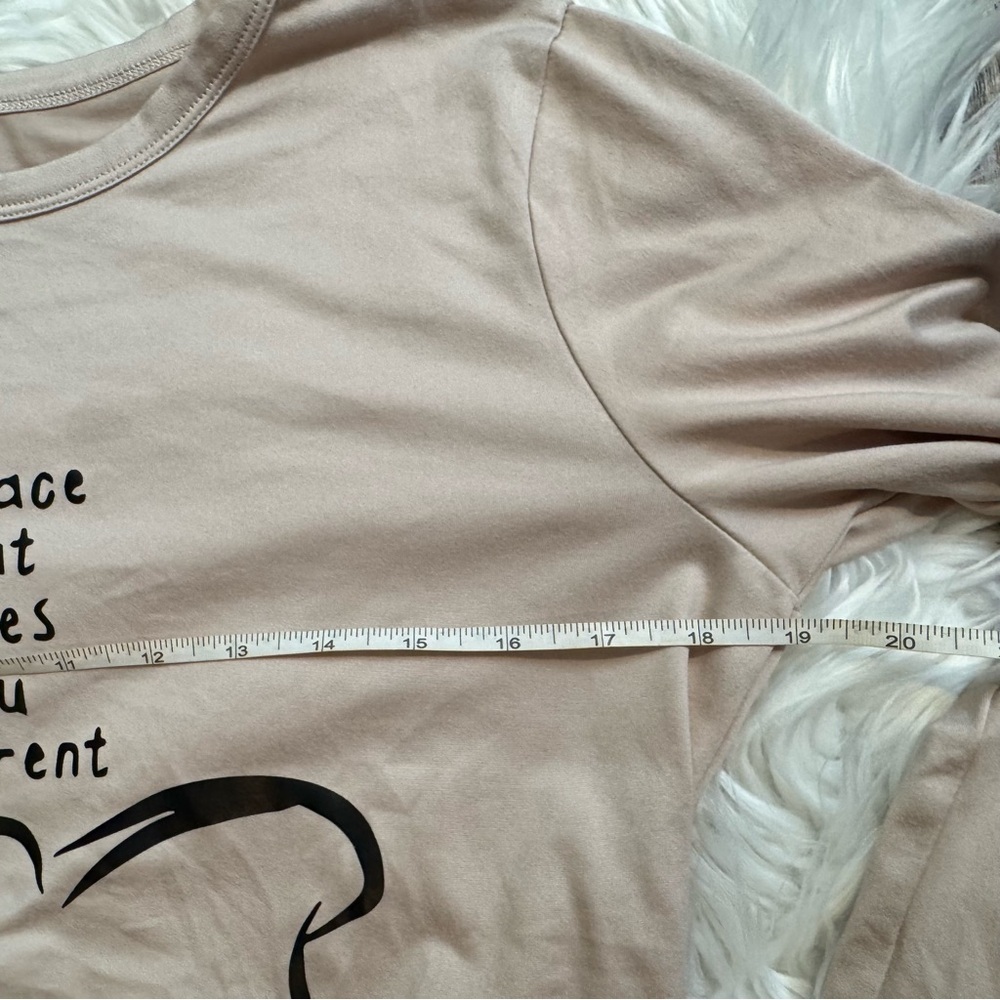 Women’s Medium Beige Elephant Graphic Long Sleeve Shirt Embrace What Makes You - Picture 3 of 5
